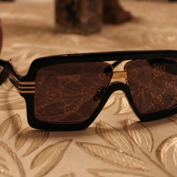 Gucci Square-frame sunglasses with GG lens